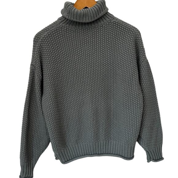 YEXIPO Chunky Turtleneck Gray Sweater Size Medium Relaxed Fit Minimalist Boho - Picture 2 of 10